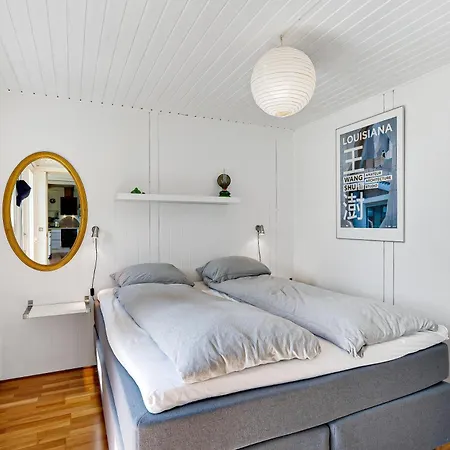Beautiful With Stunning Views Of Bay